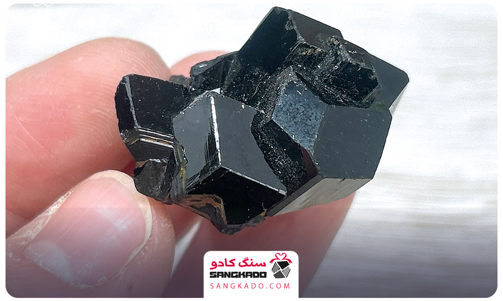 black-tourmaline-stone